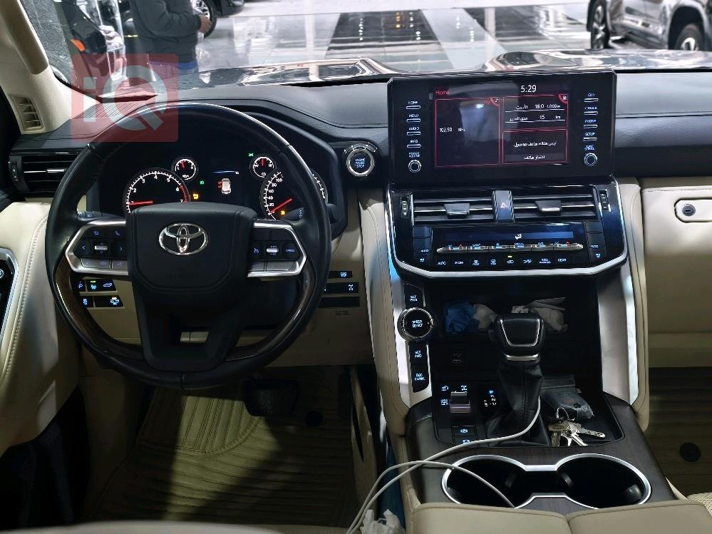 تويوتا لاندكروزر